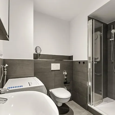 Hh 04 By Rockchair - Superhost Status - Modernes Apartment Mit Sonnigem Balkon & Premium Boxspringbetten In Winterhude - Hamburg Top Geheimtipp Buitenkant foto