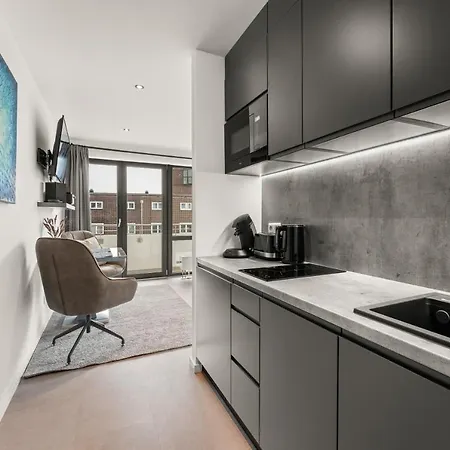 Hh 04 By Rockchair - Superhost Status - Modernes Apartment Mit Sonnigem Balkon & Premium Boxspringbetten In Winterhude - Hamburg Top Geheimtipp Buitenkant foto