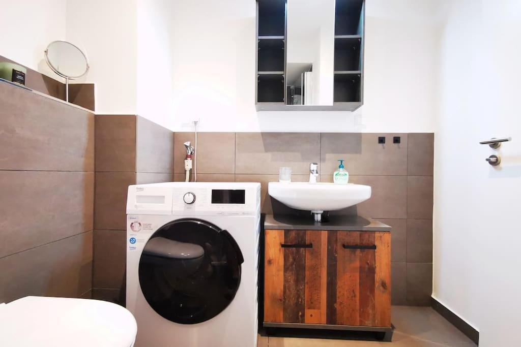 Hh 04 By Rockchair - Superhost Status - Modernes Mit Sonnigem Balkon & Premium Boxspringbetten In Winterhude - Geheimtipp Appartement
